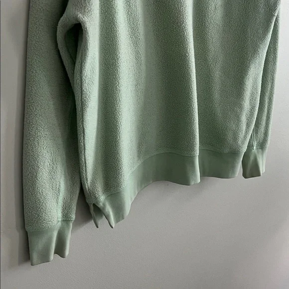 American Eagle Sweater Women's Large Light Green Fleece Pullover Sweatshirt - Picture 6 of 6